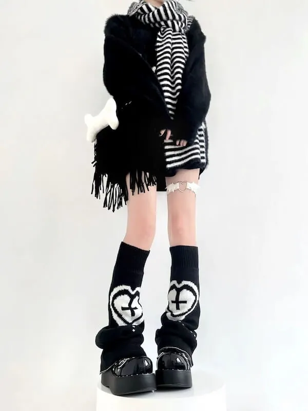 Dollette heart leg warmers