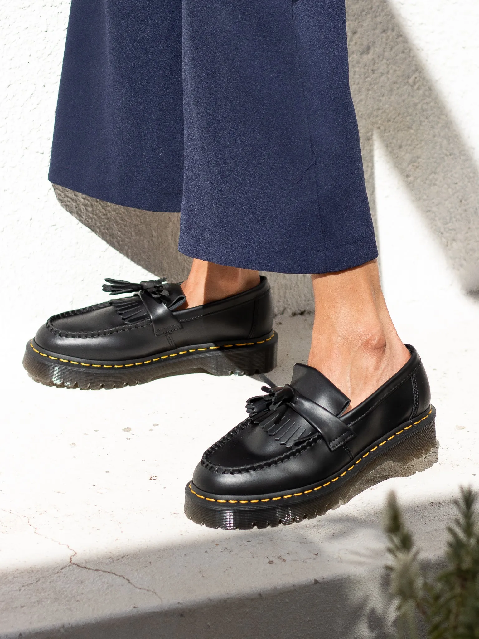 DR. MARTENS ADRIAN BEX BLACK SMOOTH