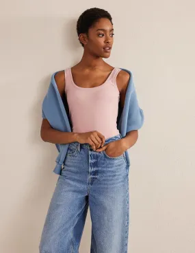Essential Vest-Milkshake