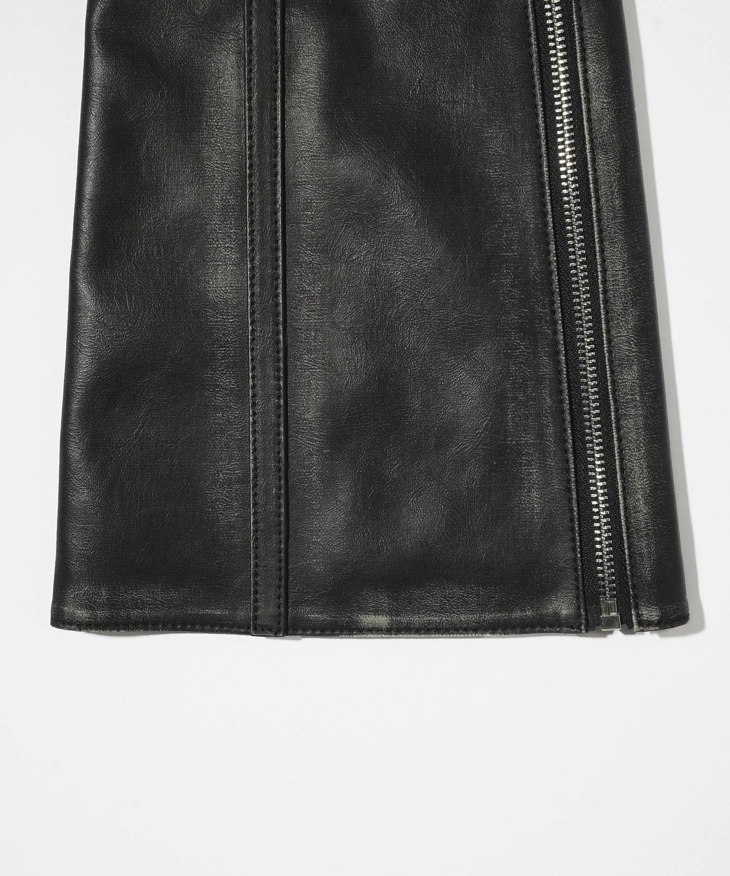 FAUX LEATHER LEG WARMER