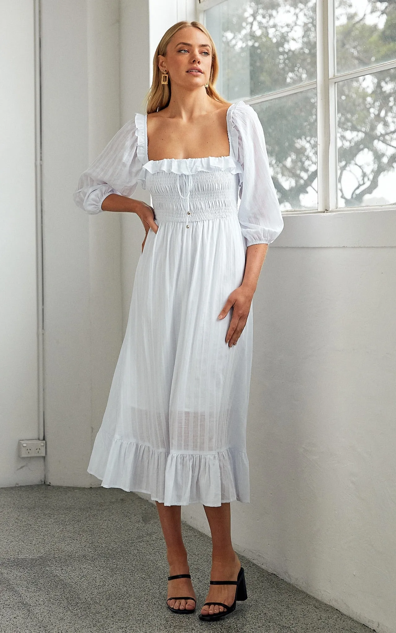 Holy Dress - White