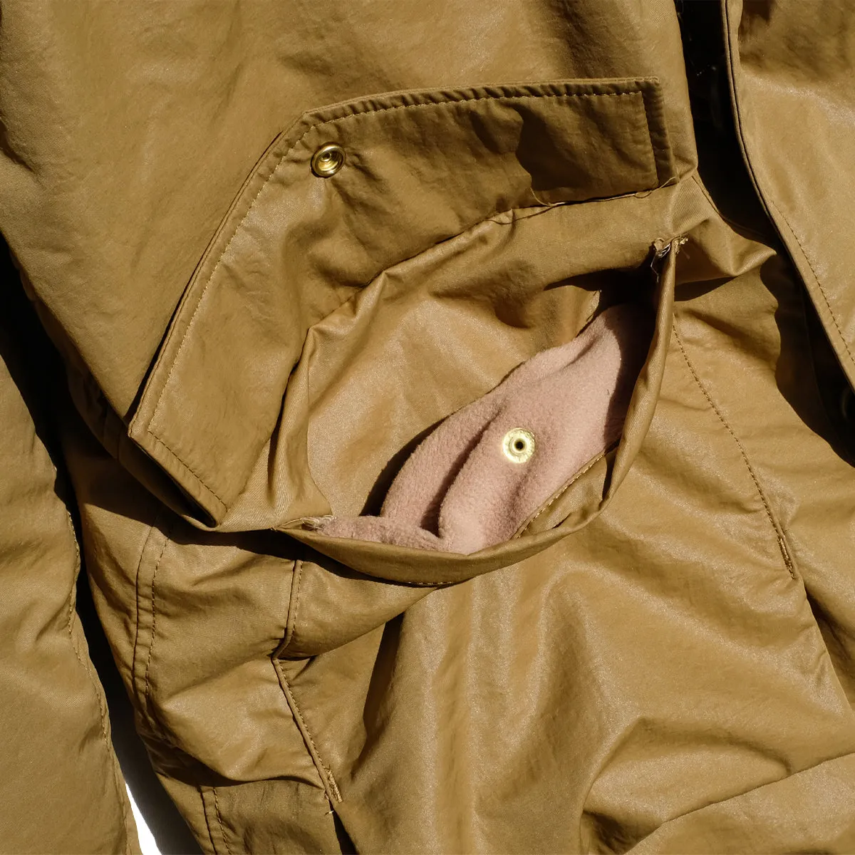Polar Down Coat / TR23AW-509