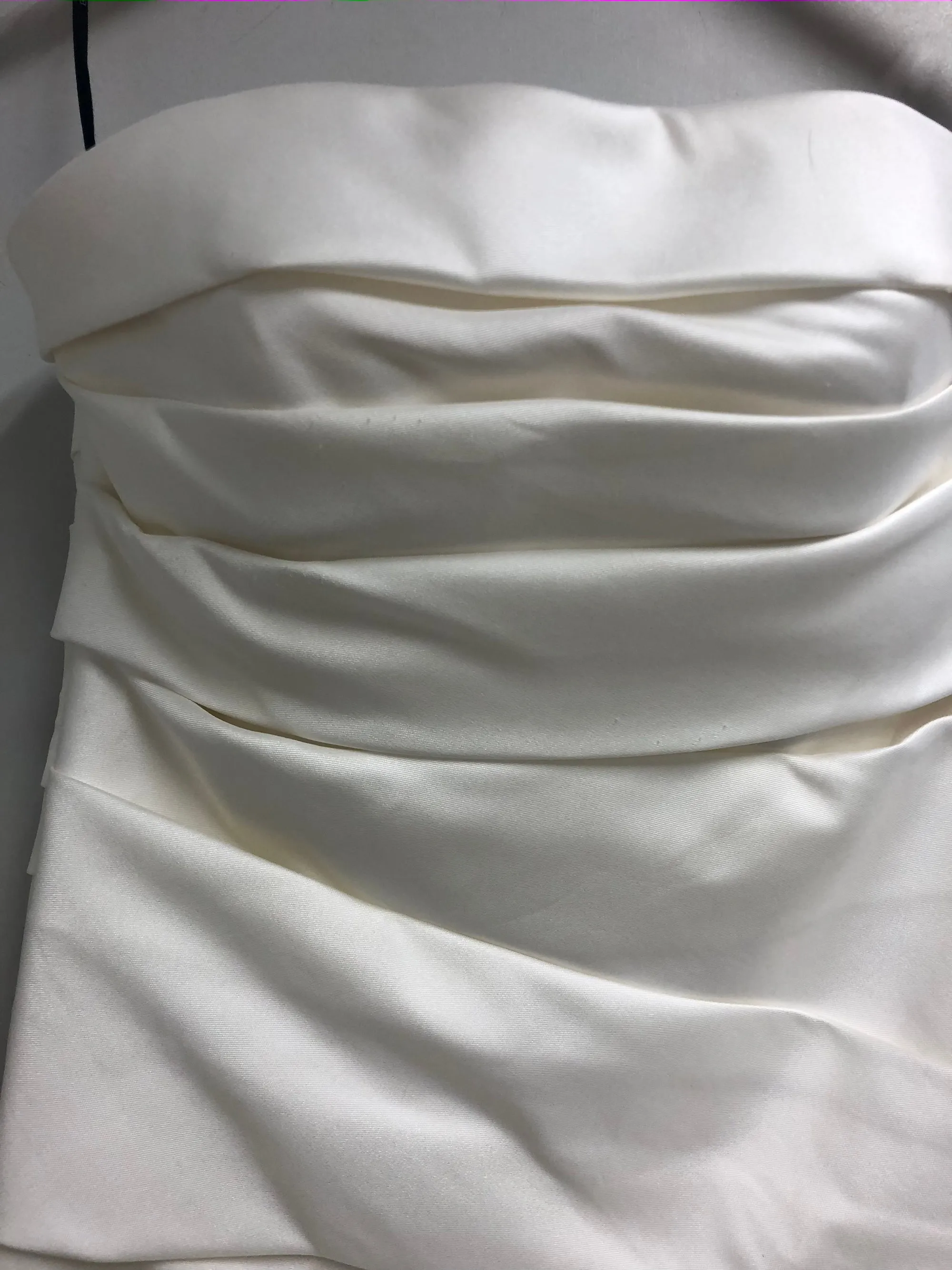 Vera Wang | Gizele Sample Wedding Gown